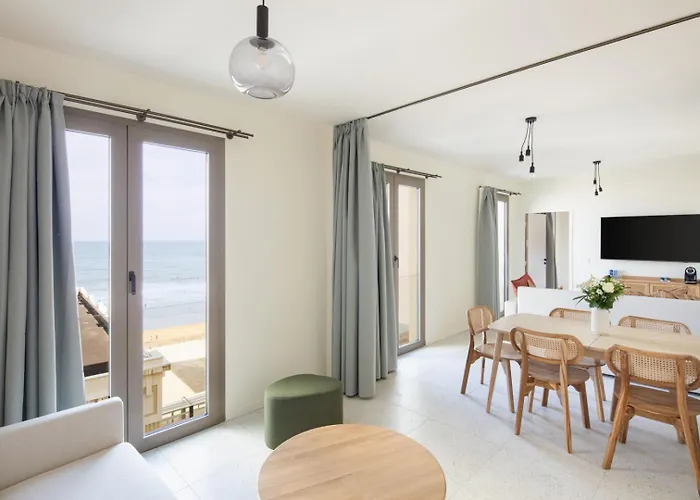 La 4* Биарриц